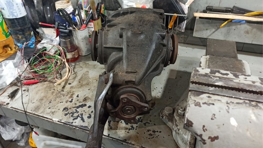 Редуктор Бмв е34 Жатко