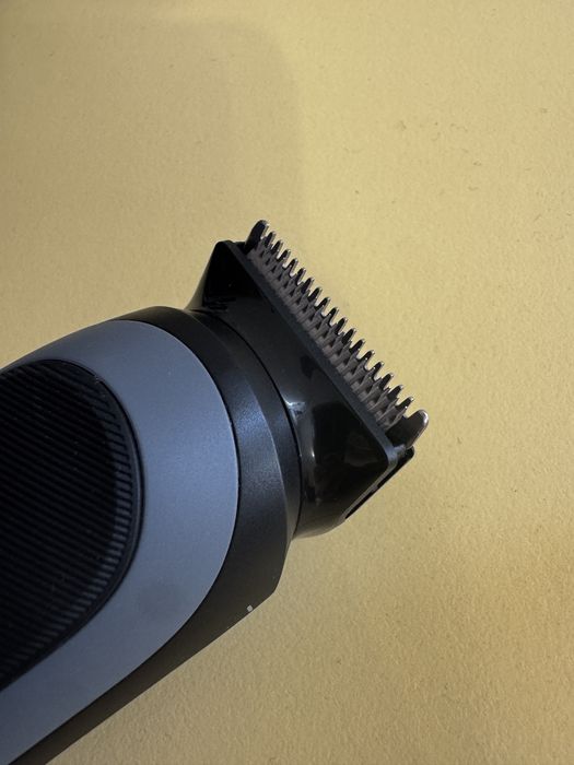 Aparat tuns Braun AIO5 7in1