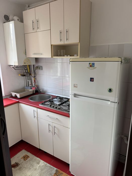 Proprietar inchiriez garsoniera - Cartier Astra / Strada Soarelui - Calea Bucuresti