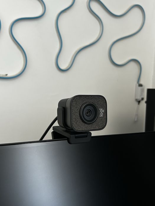 logitech streamcam