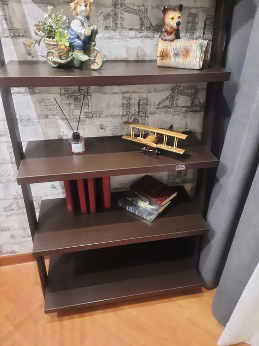 Дизайнерский стеллаж полка