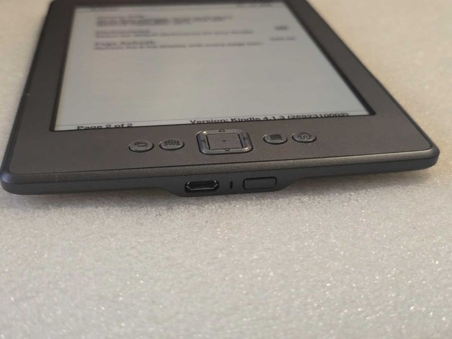Ebook Reader Amazon Kindle 4 (Model D01100), Ecran E-Ink 6 inch, Wi-Fi, 2GB, Graphite
