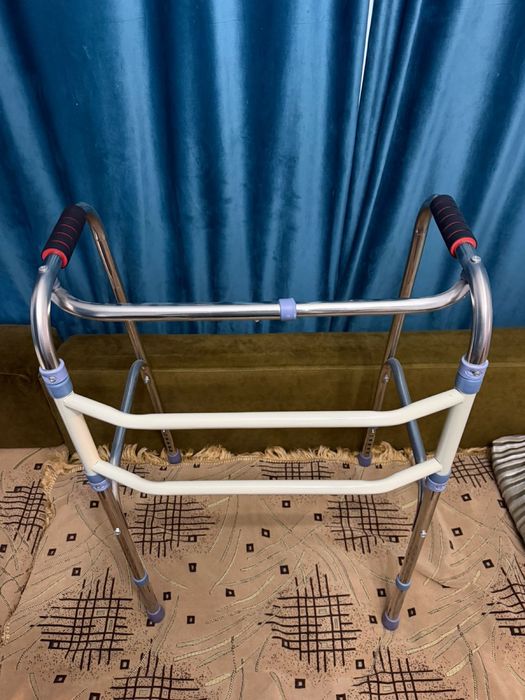 Ходунок для взрослых