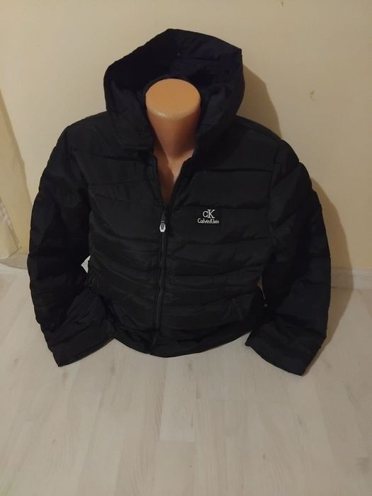 Nou! Geaca dama CK.