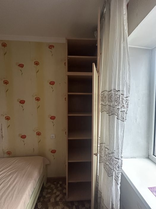 Продаем старую мебель