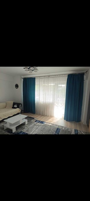 Apartament cu două camere pt inchiriat