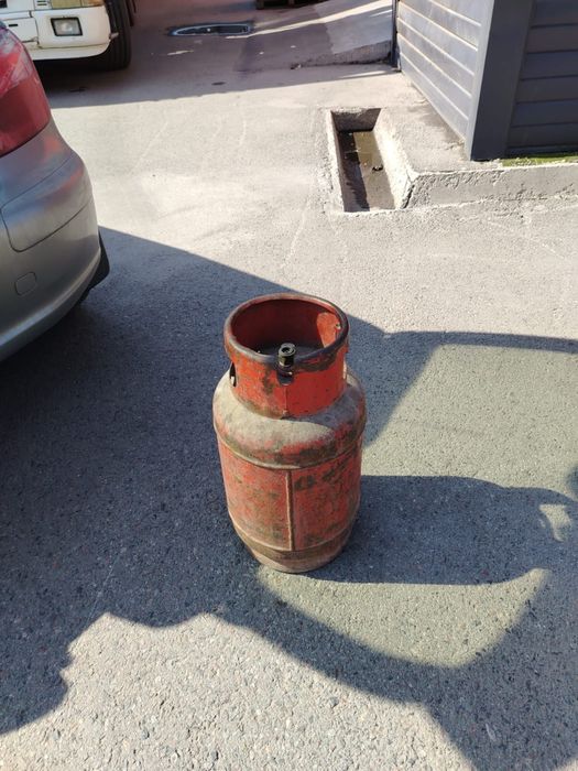 Продам газ балон.