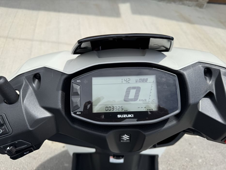 Suzuki Avenis 125