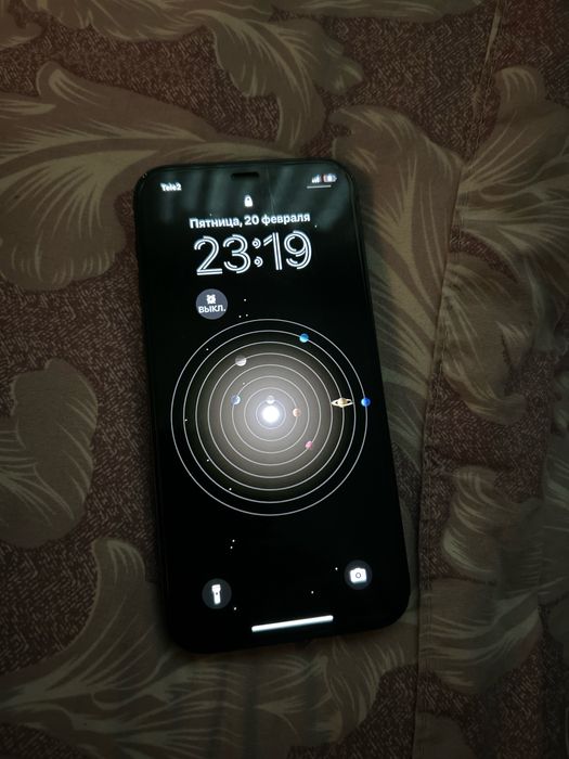 Айфон 12 идеал))