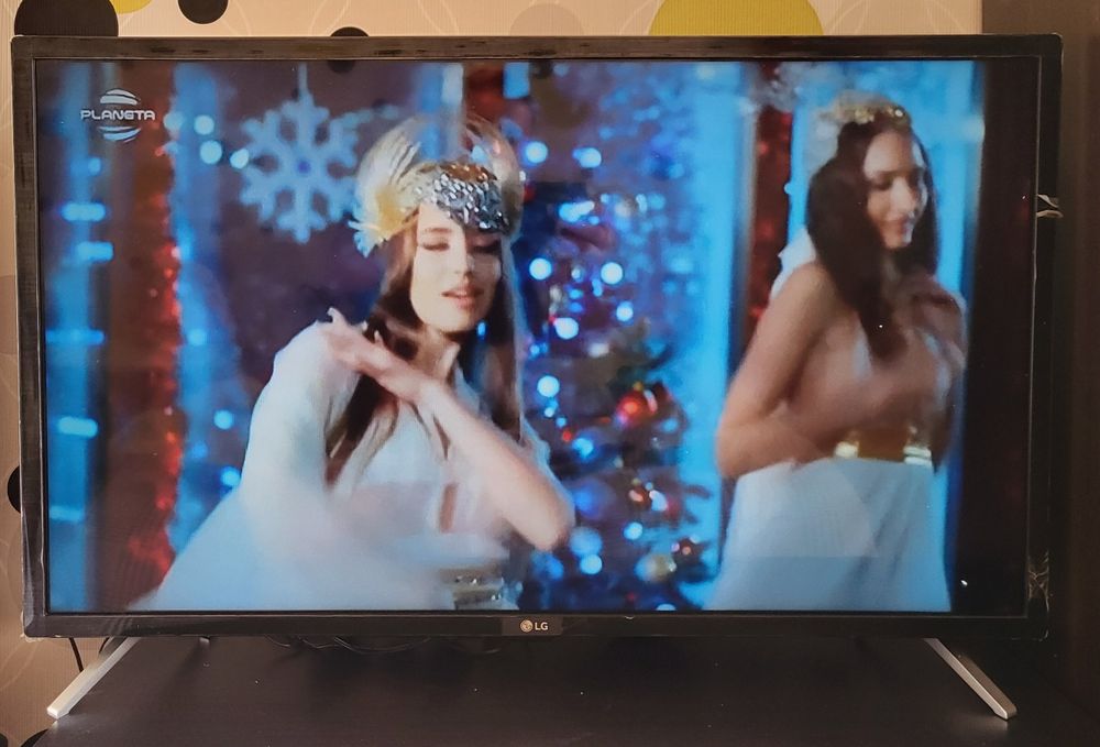 Чисто нов LG 32" Smart Full HD tv