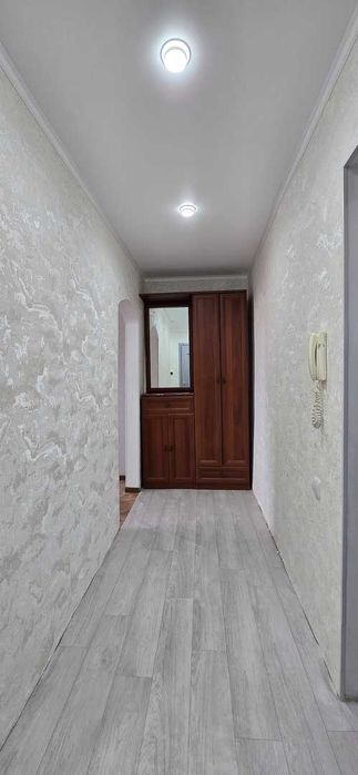 1 ком кв, 12 мкр 12 млн