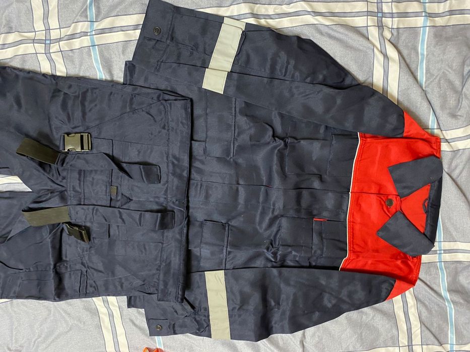 Продам спец одежду