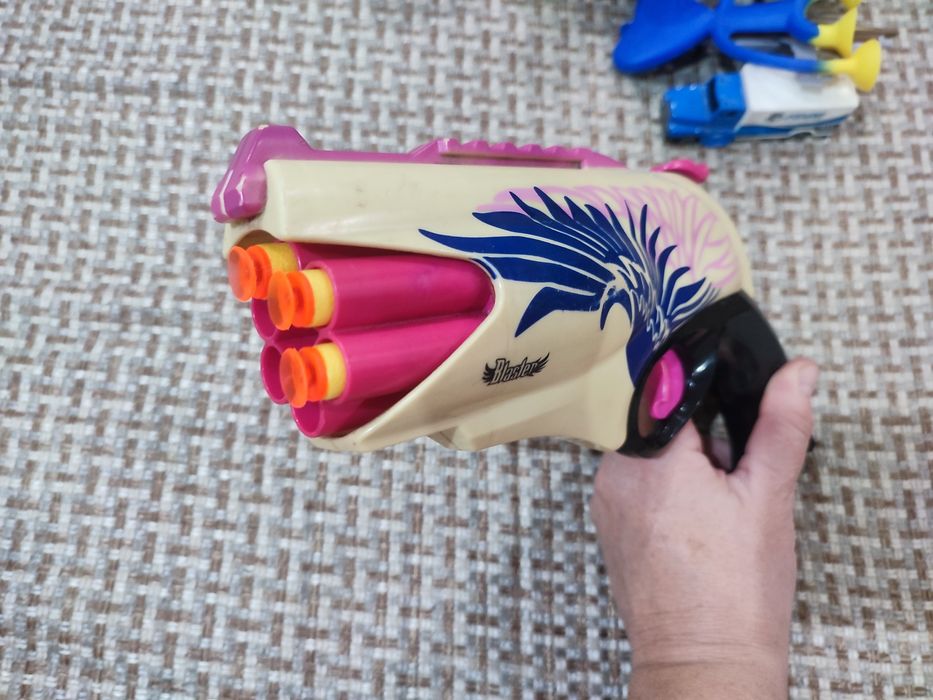 Продам бластер Нёрф
