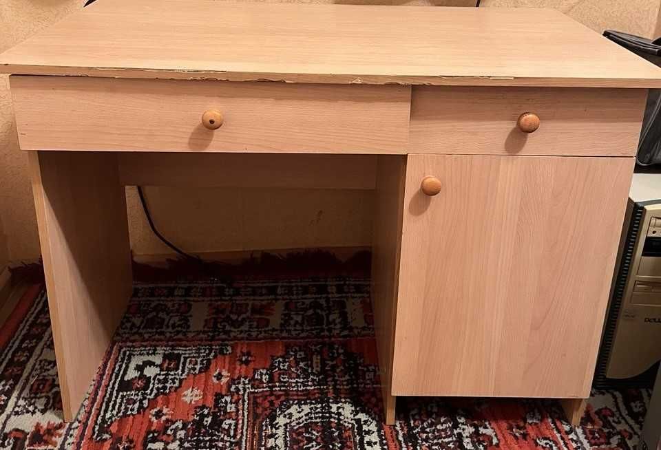 Dars qilish uchun stol/ Письменный стол для занятий/уроков