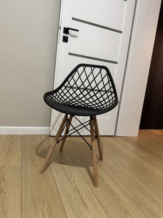 Vand 3 scaune Mobexpert