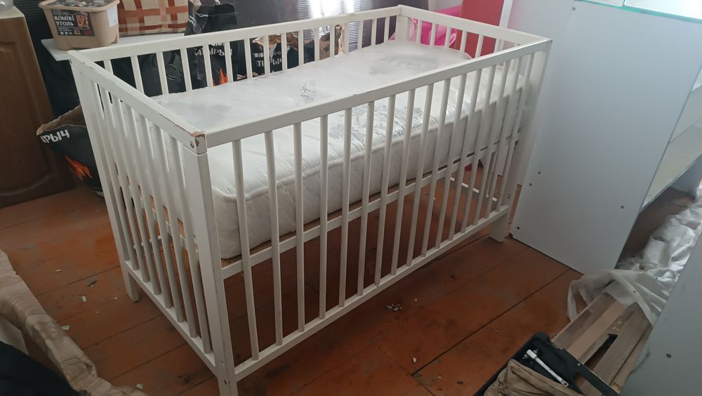 Детская кровать манеж