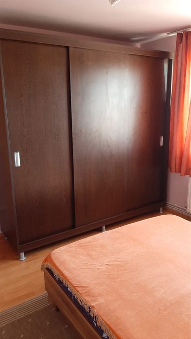 Închiriez apartament 2 camere
