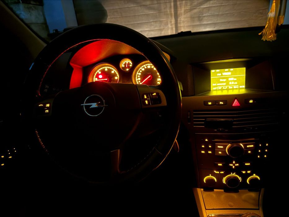 Opel Astra H 1.7cdti Cosmo