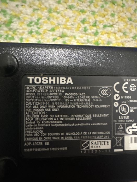 Incarcator laptop toshiba