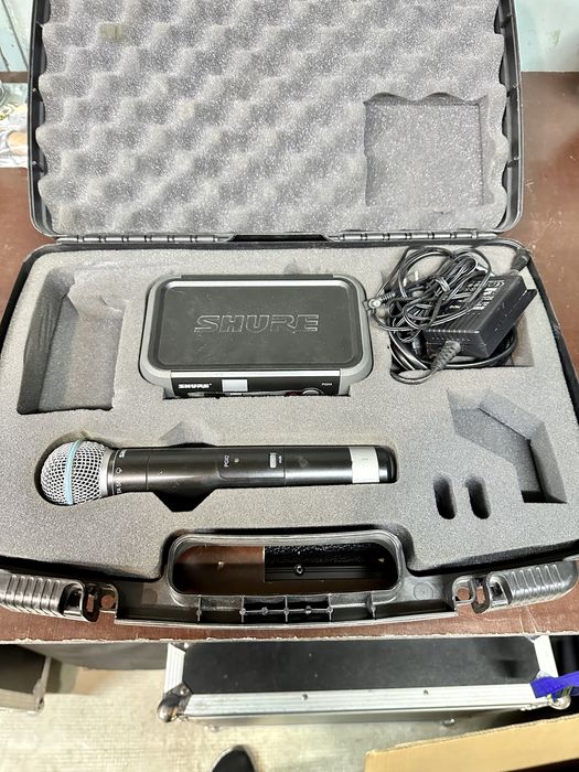Shure Beta 58A Pgx4 (stare f buna)