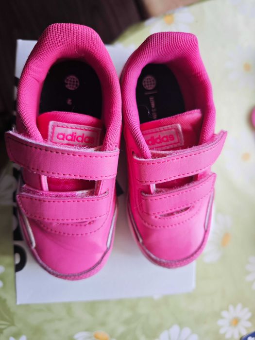 Бебешки маратонки adidas 25