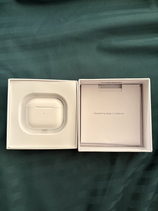 Vand casti Airpods 3