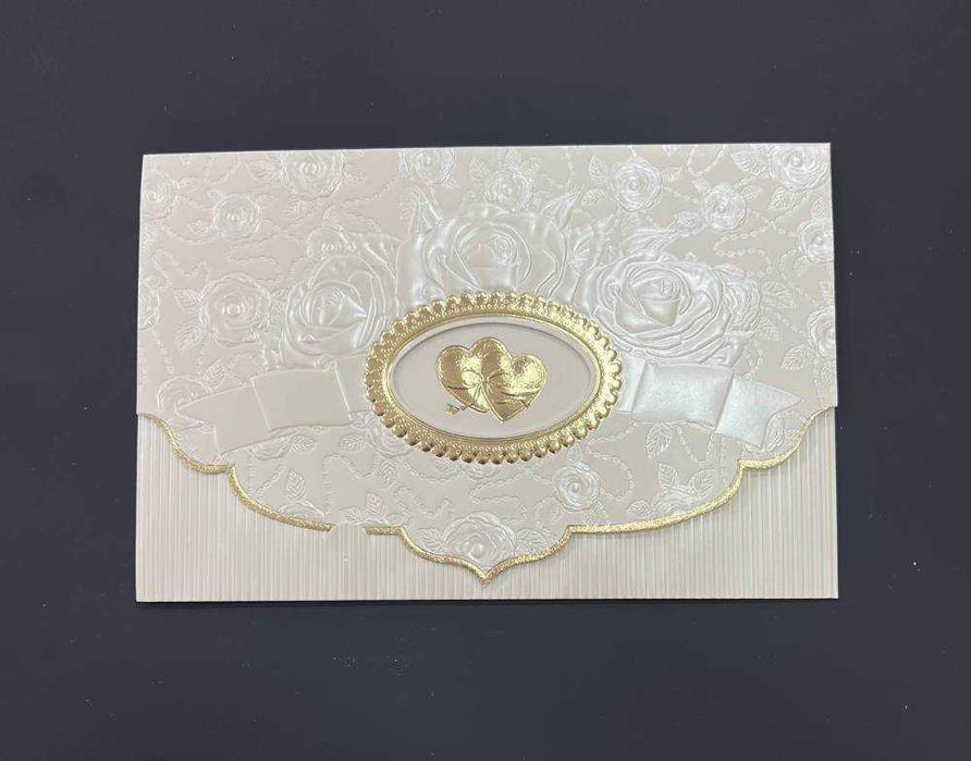 Taklifnoma — oltin foil bezakli, arzon narxda