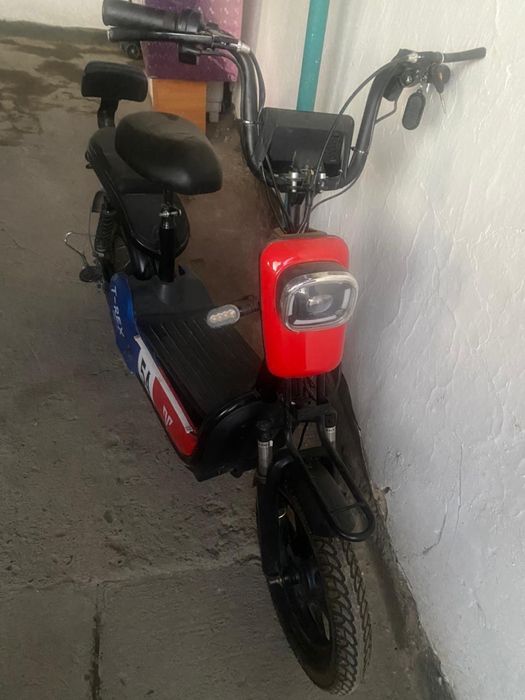 Электроскутер T-Rex