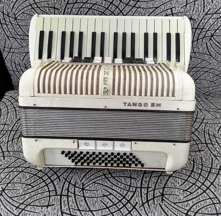 Vand Acordeon Tango I de 60 de basi Predare Tecuci