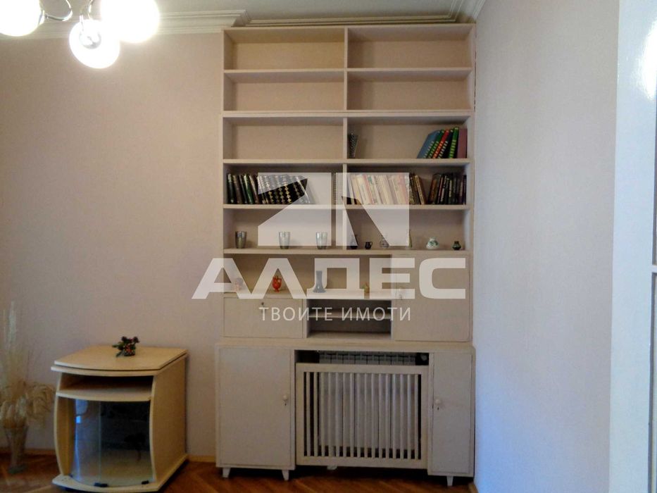 Дава се под наем Двустаен апартамент в София, Център - 95 кв.м за 1196.97 € - Снимка #3