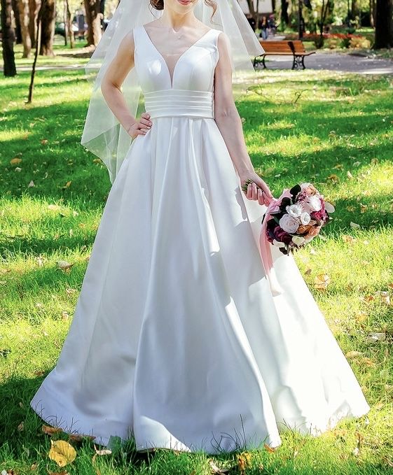 Rochie mireasa tafta