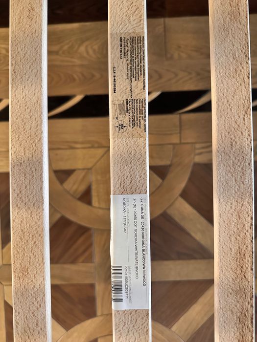 Новый манеж белый.