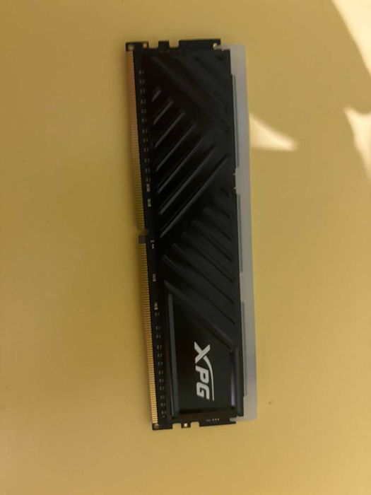 Рам памет ADATA XPG 16GB DDR4 3200 MHz с гаранция до 27.12.2027 г