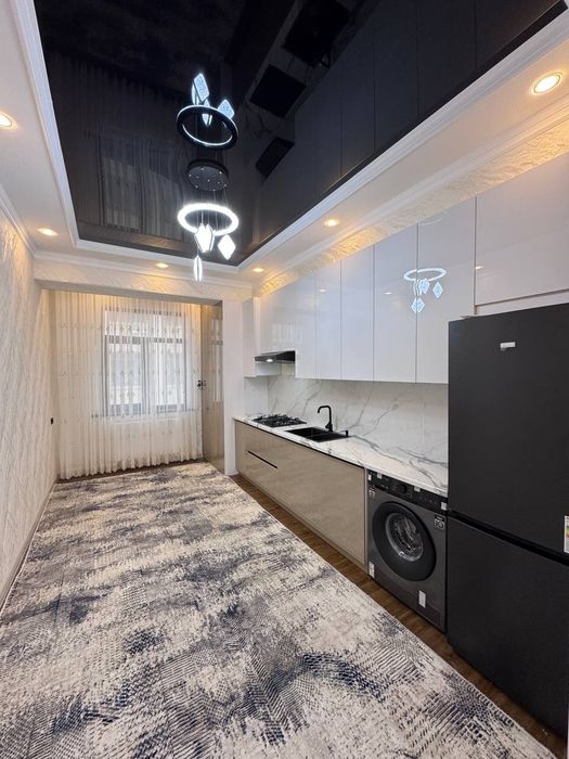Terakzordan 3 xonalik kvartira sotiladi 90m² yangi remont