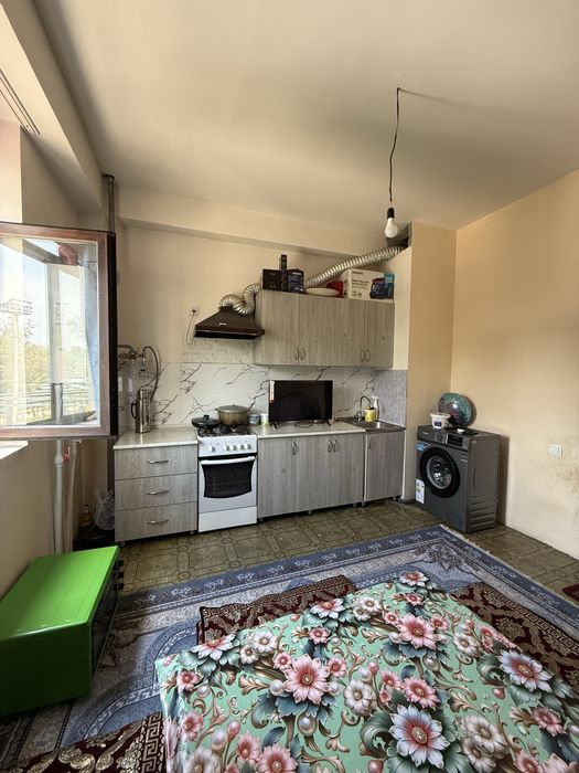 Срочно продаётся 1-комн квартира в Юнсабадском районе, 1/4/9