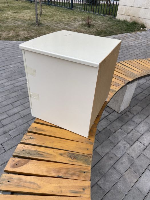 Тумбочки прикроватные