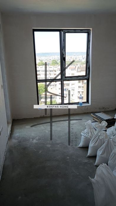 Продава се Тристаен апартамент в Варна, Аспарухово - 93 кв.м за 1500 €/кв.м - Снимка #4