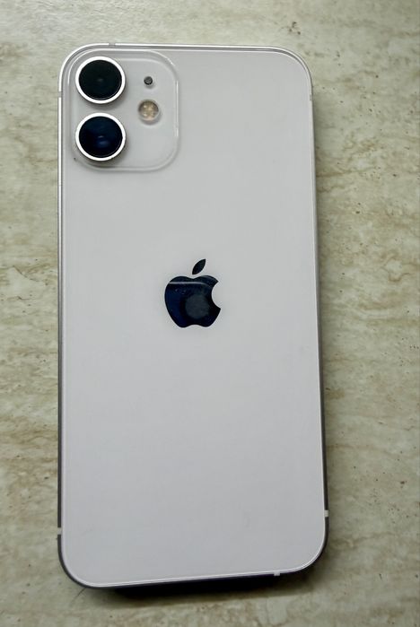 iPhone 12 mini, 64 gb, cu husa si airpods cu fir (noi)