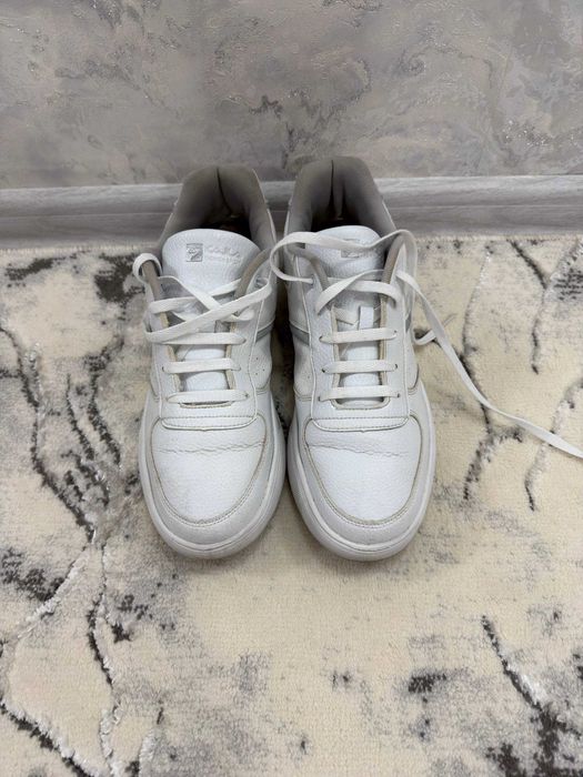 Большие мужские белые кроссовки