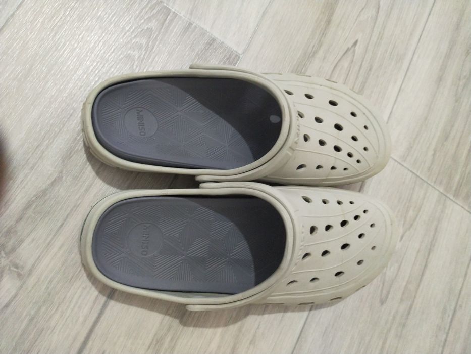Шлепанцы сланцы продам