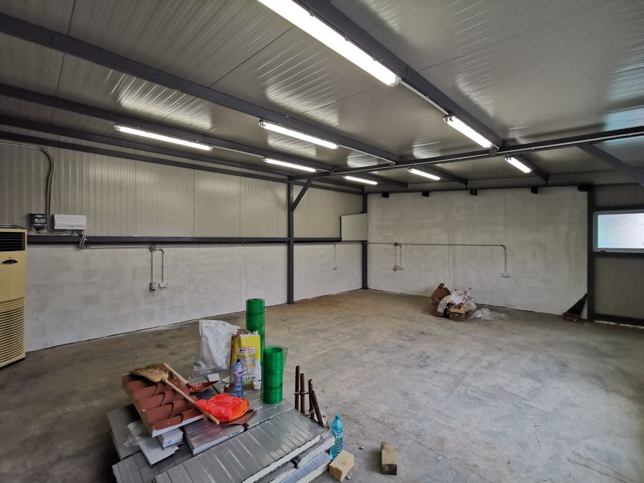 Дава се под наем Склад в Варна, Цветен квартал - 60 кв.м за 397.8 € - Снимка #2