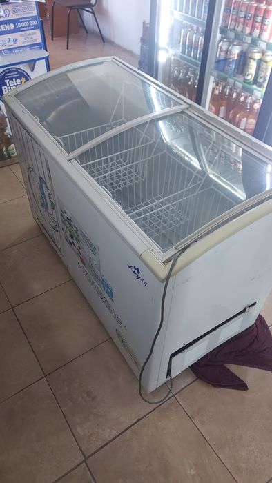 Продам морозильник.