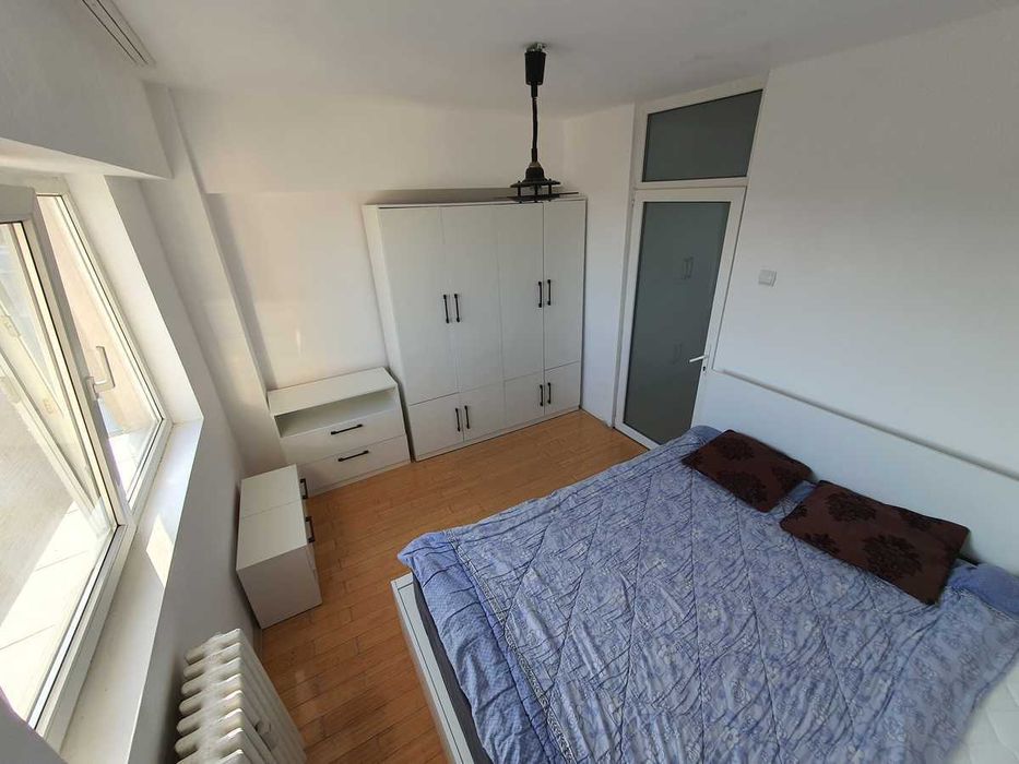 Inchiriez Apartament 4 Camere decomandat Militari Uverturii / Dezrobirii 91 mp, 2 balcoane Etaj 8