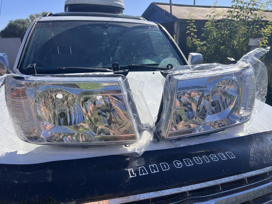 Продам фары на Toyota Land Cruiser 100