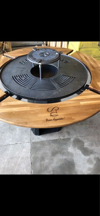 Gratar cu grill si plita + suport ceaun