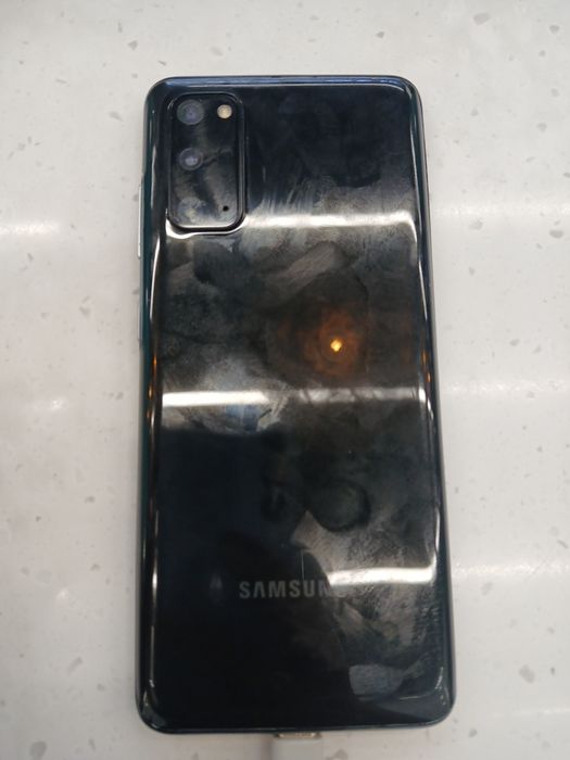 Samsung s20  128