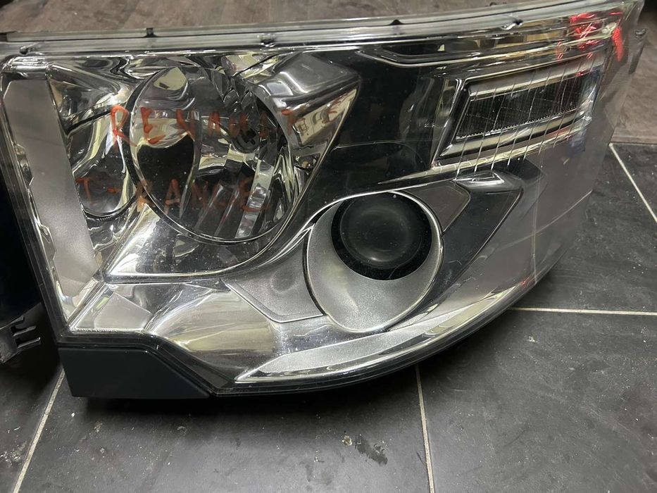 Фар ляв Renault T-seria след 2013г. 89207611 . #021V