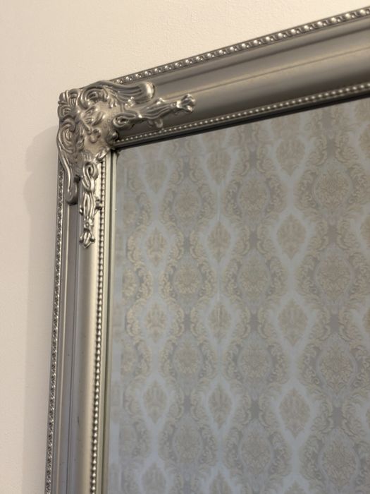 Oglindă gri elegantă