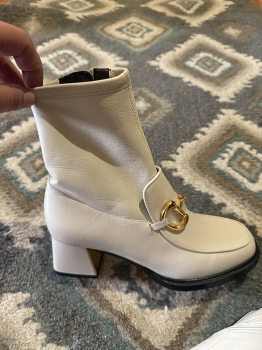 Ghete GUCCI albe din piele cu toc