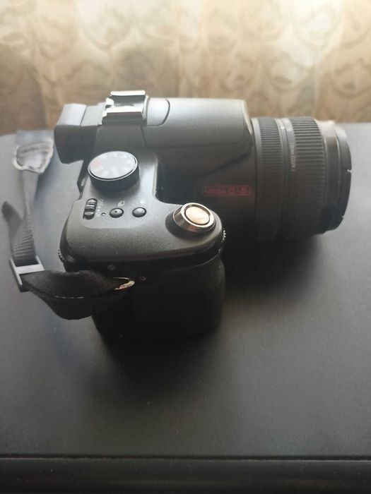 Продам фотоаппарат LUMIX